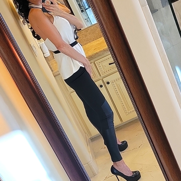 *White House Black Market Chiffon-style halter top, Sz 8 - Picture 11 of 16